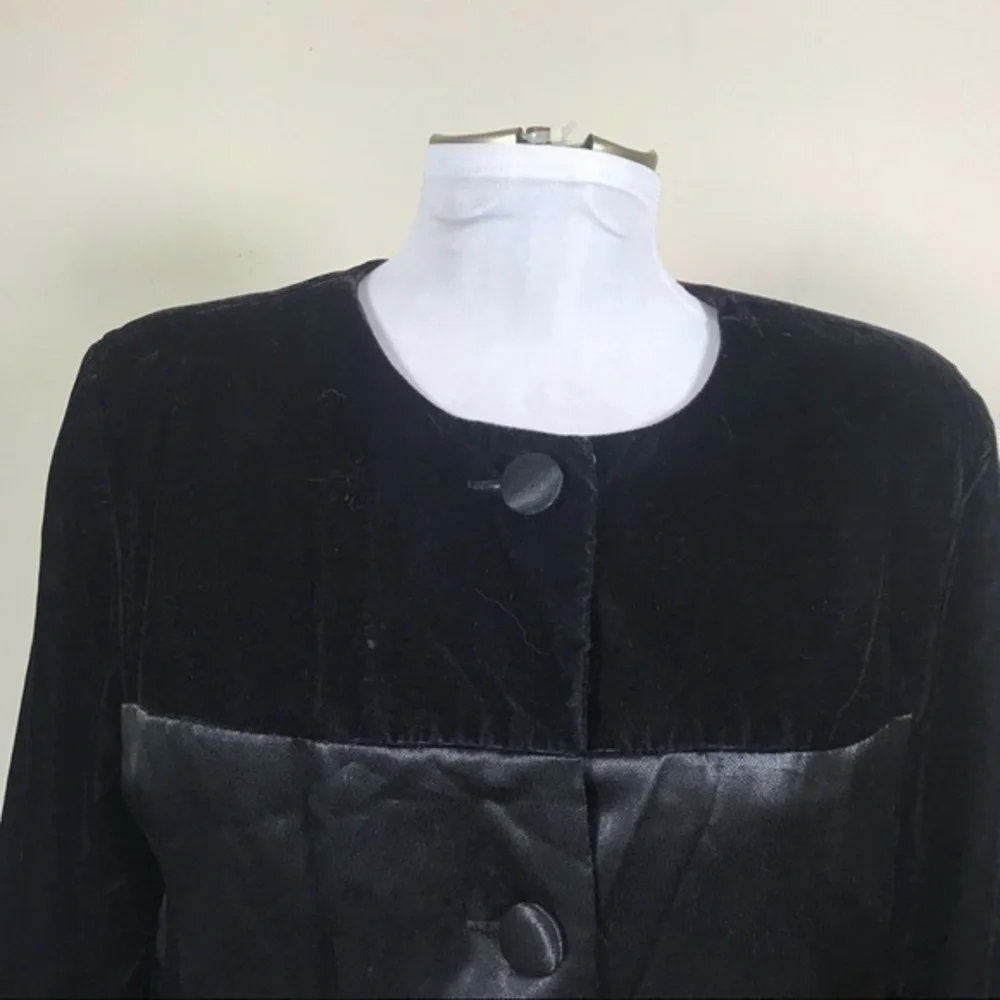 Vintage Petra Black Velvet Crop Jacket